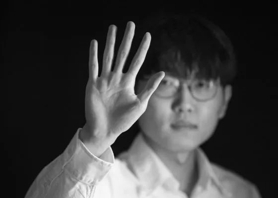 早晓得他这么喜欢贴他岳丈屁股眼，当初就该打发他入赘去。